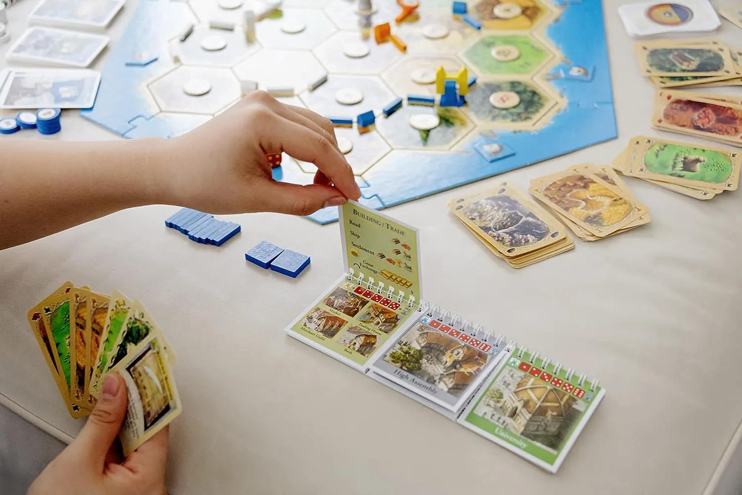 Catan: Cities & Knights (2015 Refresh) (Колонизаторы: Города и Рыцари) (UA)  Catan Studio - Настольная игра (CN3077) Купить по цене 2629 грн грн. в  Украине | Интернет-Магазин ROZUM