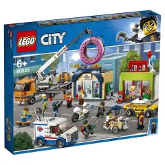 Конструктор LEGO Відкриття магазину пончиків (60233)